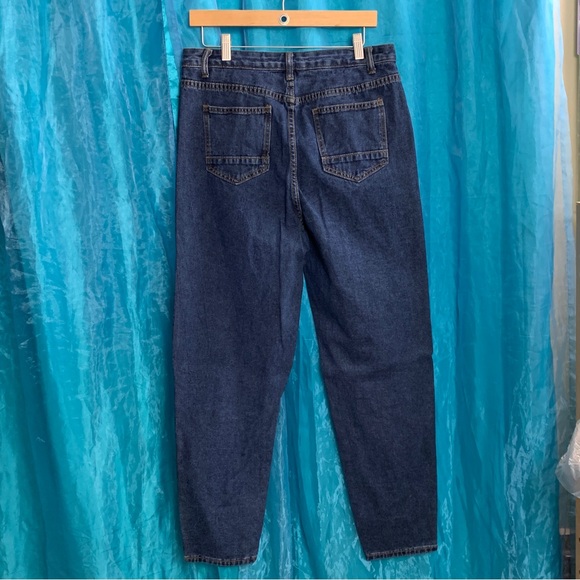 NWOT - SHEIN High Waist Mom Jeans (L) - Picture 5 of 7